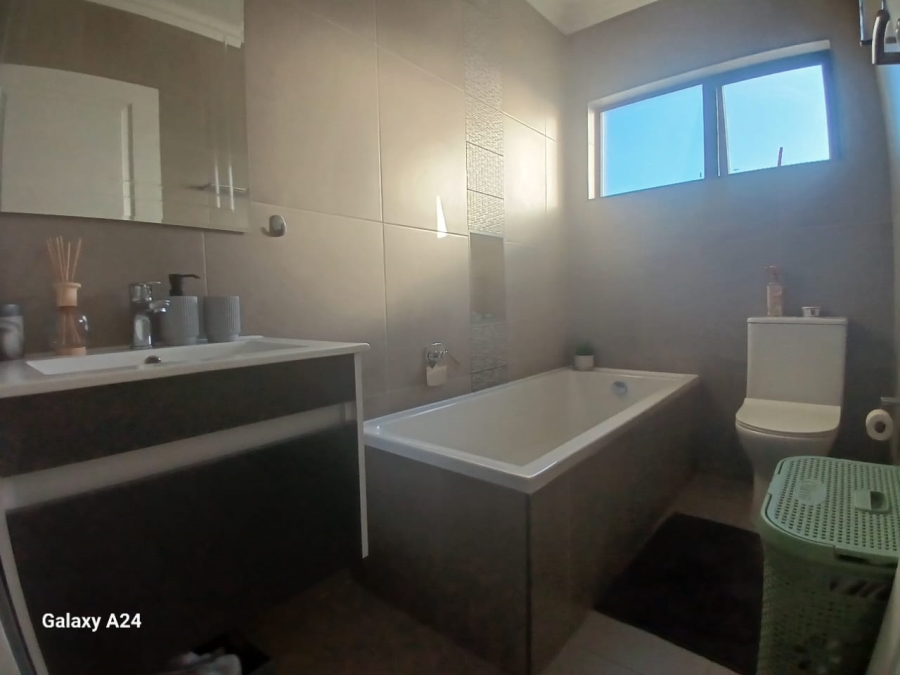 2 Bedroom Property for Sale in Gonubie North Eastern Cape
